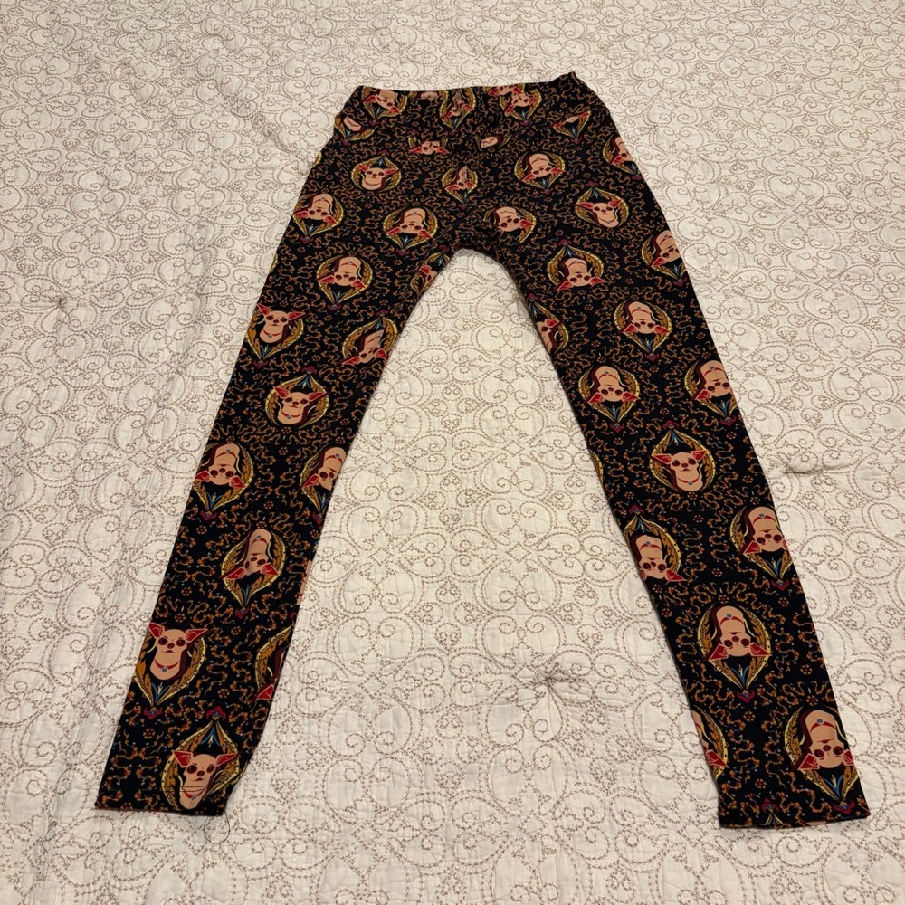 LuLaRoe Women’s Black and Brown Chihuahua Patterned Leggings Size One Size